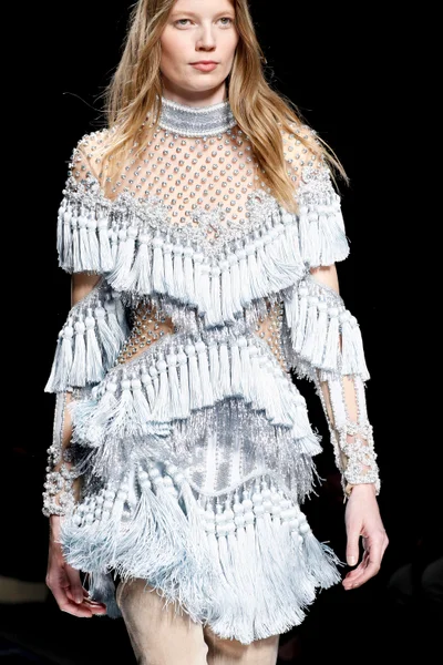 Look 35